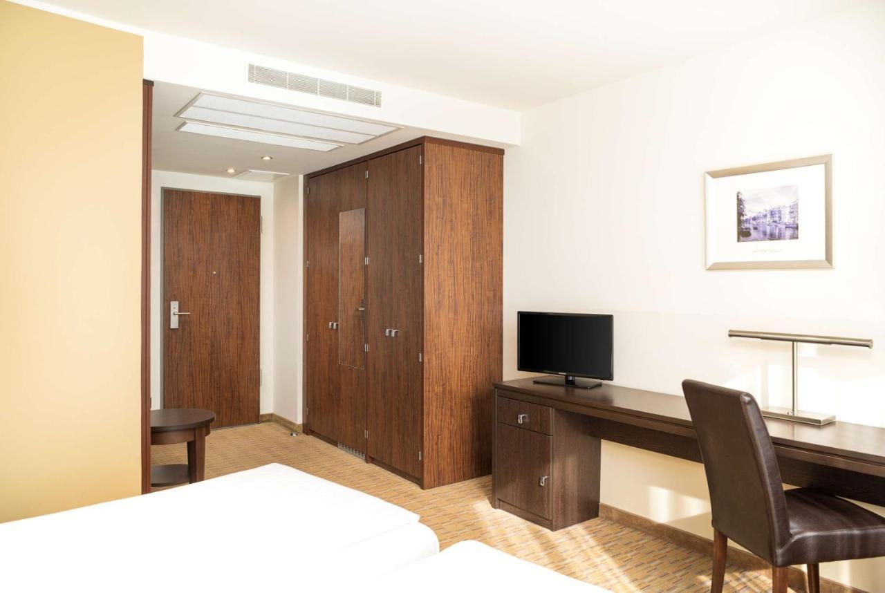 Elaya Hotel Hamburg Finkenwerder Ehemals The Rilano Hotel המבורג מראה חיצוני תמונה