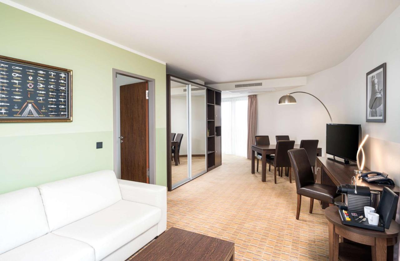 Elaya Hotel Hamburg Finkenwerder Ehemals The Rilano Hotel המבורג מראה חיצוני תמונה